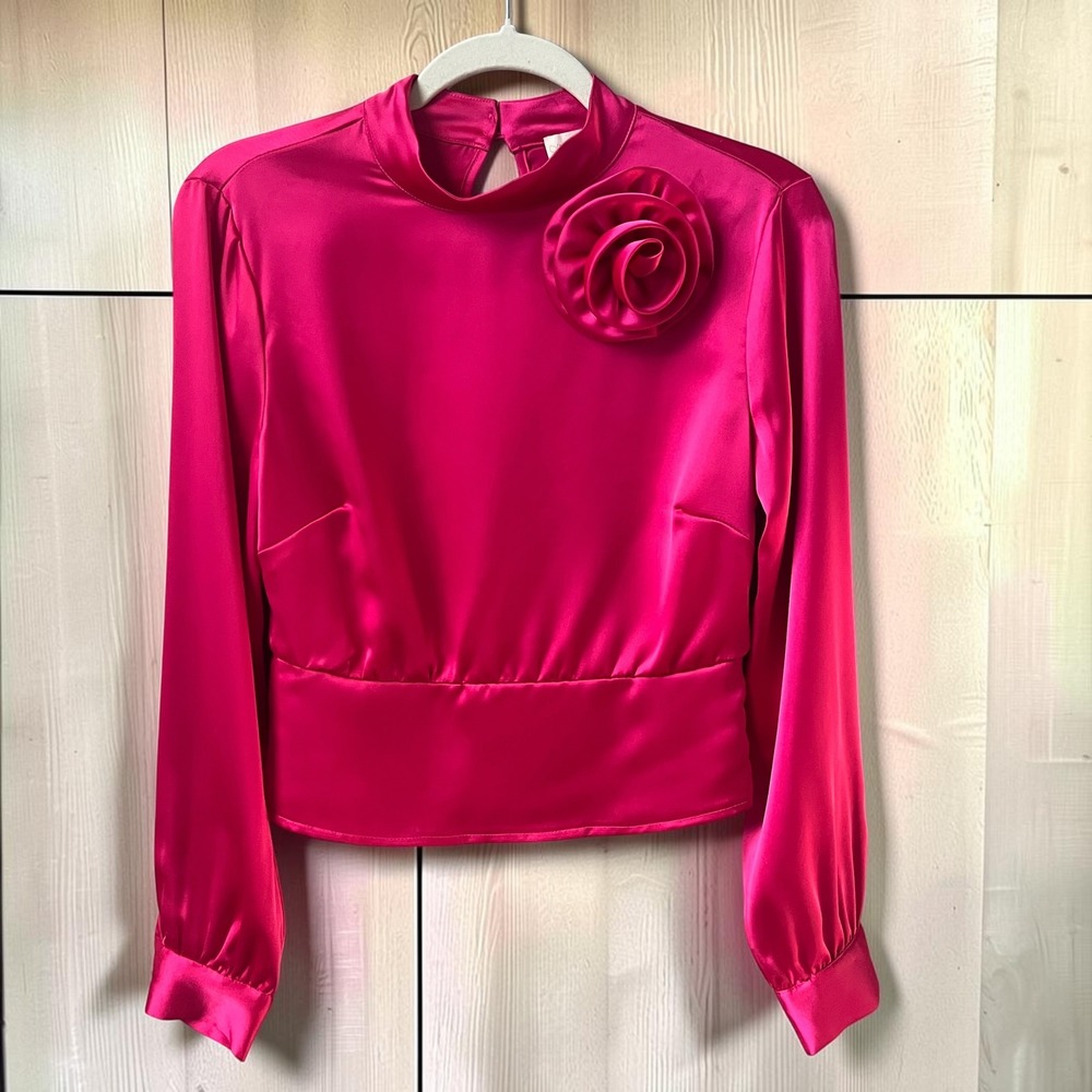 Cynthia Rowley Blouse Women's Small Pink Satin Rosette Feminine Glam Classic Top